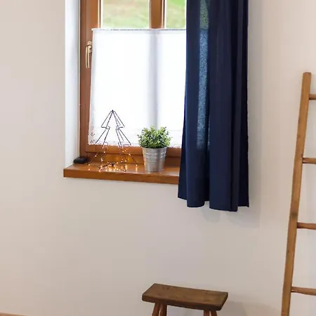 Elizabeth Benczurfalva Дом отдыха *